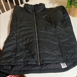 Columbia Classic Black Puffer Jacket